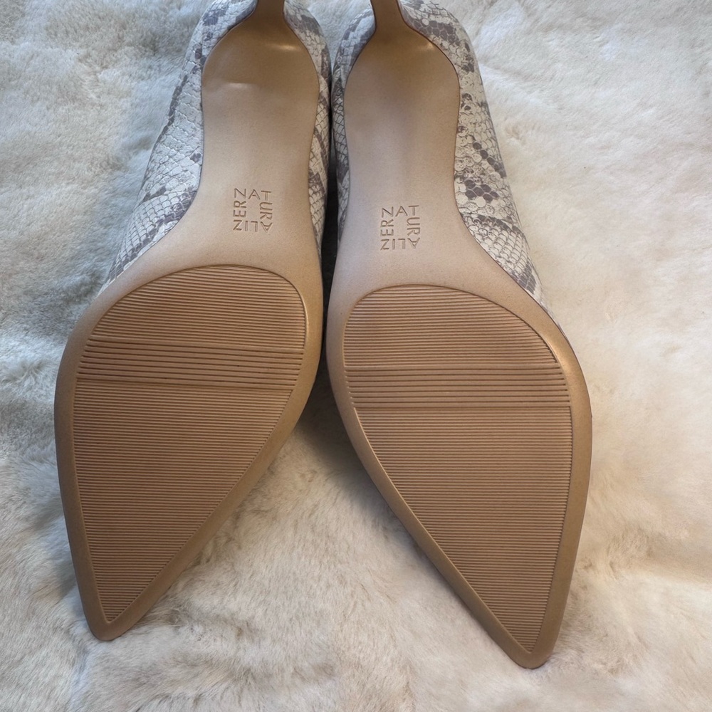 Naturalizer White and Gray Snakeskin Pumps Size 10.5 - Picture 4 of 7